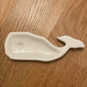 SoHa Living white whale ceramic ring holder